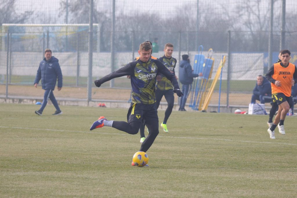 dawidowicz hellas verona allenamento