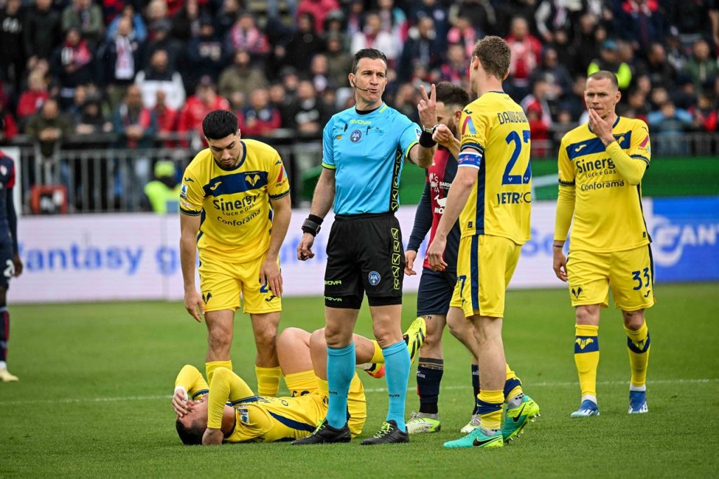doveri arbitro cagliari hellas verona