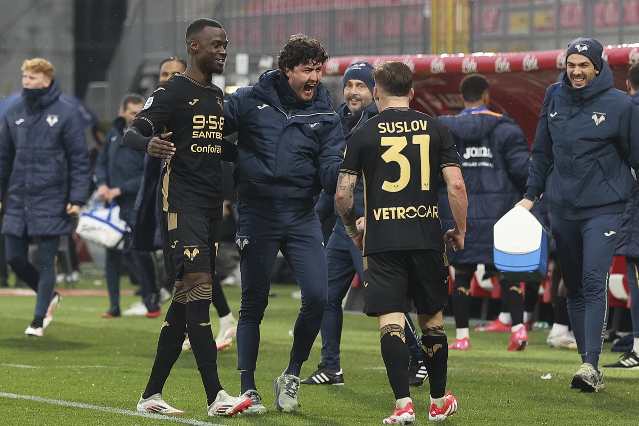 cheikh niasse tomas suslov hellas verona