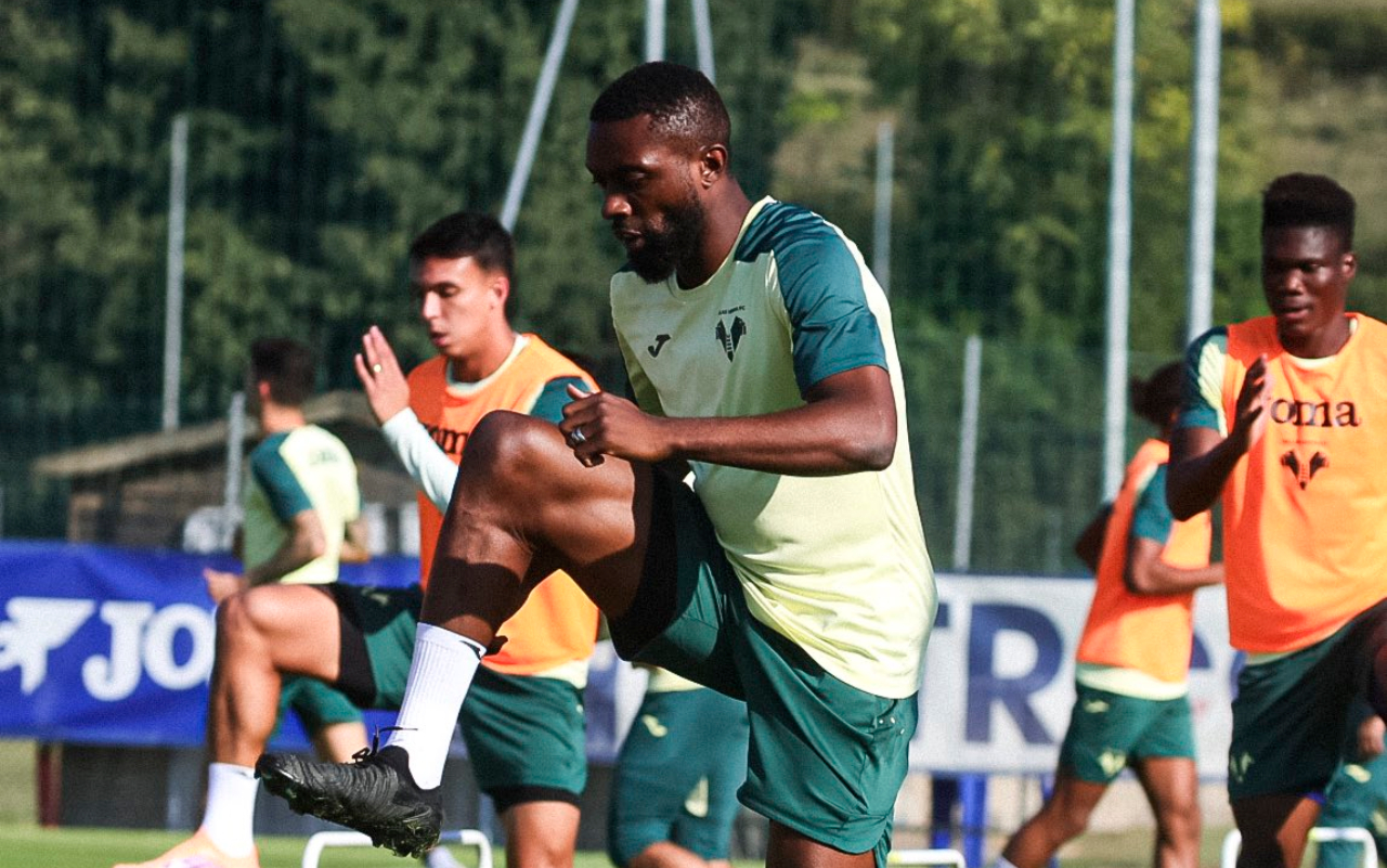 allenamento akpa akpro hellas verona