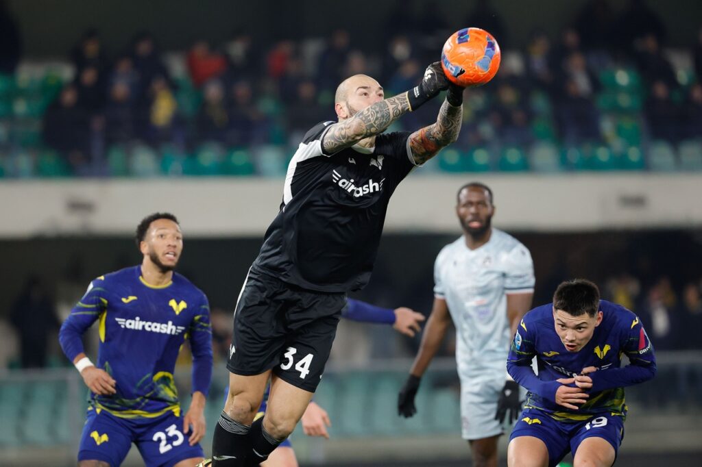 simone perilli hellas verona