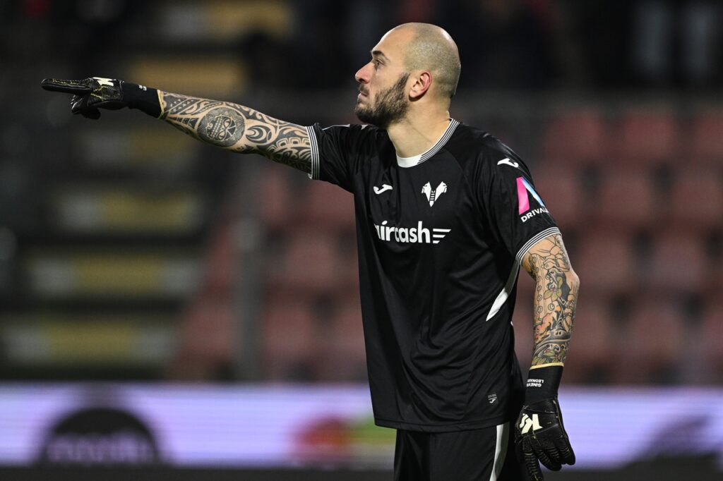 simone perilli hellas verona