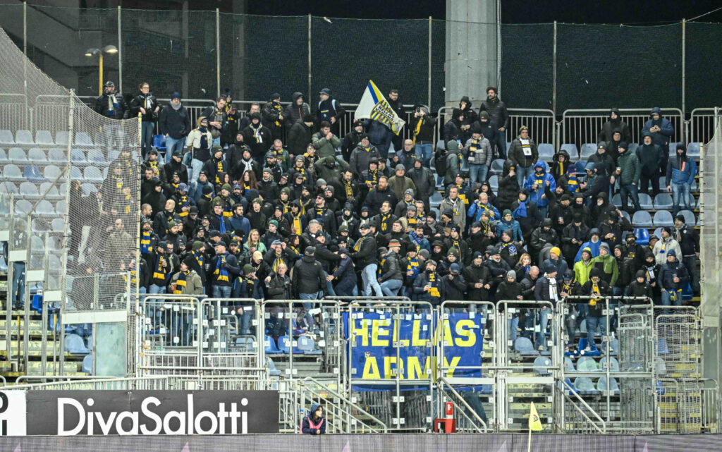 tifosi cagliari-verona
