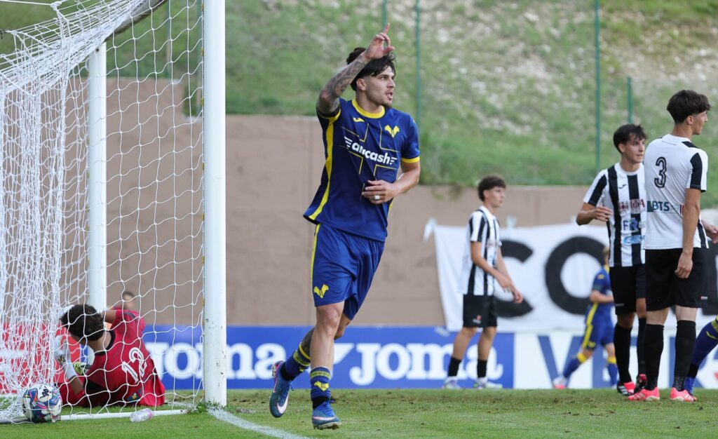 isaac tomich hellas verona