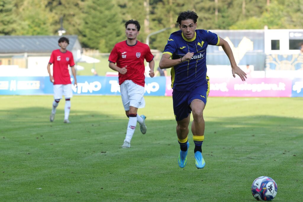 davide de battisti cagliari-verona hellas