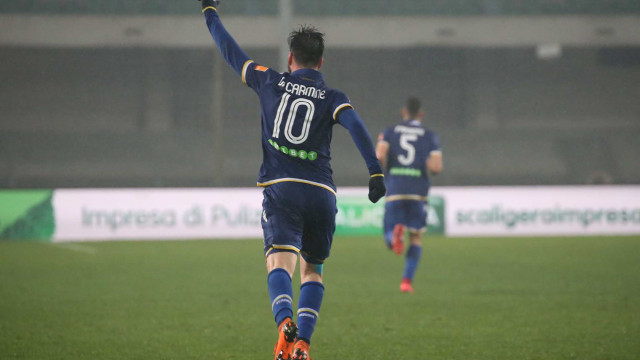 HELLAS VERONA - CROTONE 10-02-2019. ESULTANZA DI SAMUEL DI CARMINE. SILPRESS