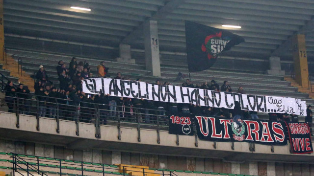 VERONA-CROTONE 10-02-2019 I TIFOSI DEL CROTONE CON LO STRISCIONE PER ELIA. SILPRESS