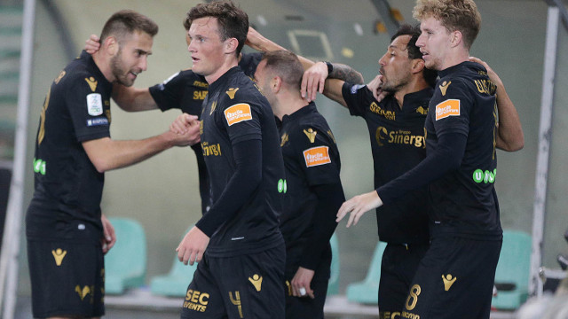 03/03/2019.VERONA-VENEZIA. DI GAUDIO ESULTA CON I COMPAGNI DOPO IL GOL DELL'1-0.SILPRESS