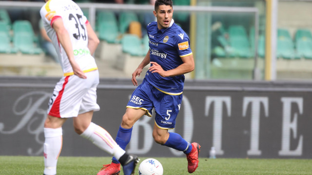 DAVIDE MARCO FARAONI
Verona 22 / 04 /, 2019 Giornata 34 di Ritorno Campionato serie B 2018-19
HELLAS VERONA - BENEVENTO
ph Alberto Mariani / Silpress