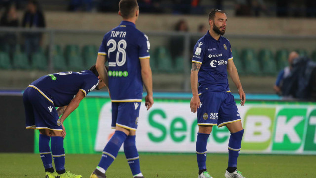 DELUSIONE FINE PARTITA
Verona 22 -05 -2019 campionato Serie B Turno Preliminare Play - Off 2018 / 2019
Hellas Verona - Pescara
Foto Alberto Mariani SilPress