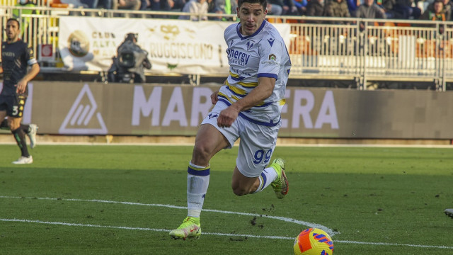 Photo LiveMedia/Davide Casentini
Venice, Italy, December 05, 2021, italian soccer Serie A match
Venezia FC vs Hellas Verona FC
Image shows:
Venezia (VE), Italia, 05 Dicembre 2021, stadio Pier Luigi Penzo, 16° giornata Campionato Serie A Tim 2021/2022, incontro tra le squadre del Venezia FC e dell'Hellas Verona, nella foto: 99 Giovanni Simeone
LiveMedia - World Copyright