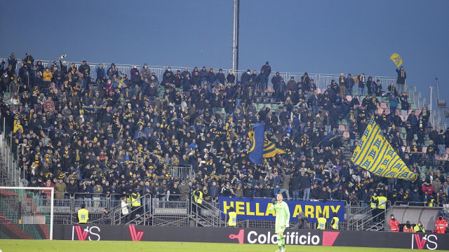 Photo LiveMedia/Davide Casentini
Venice, Italy, December 05, 2021, italian soccer Serie A match
Venezia FC vs Hellas Verona FC
Image shows:
Venezia (VE), Italia, 05 Dicembre 2021, stadio Pier Luigi Penzo, 16° giornata Campionato Serie A Tim 2021/2022, incontro tra le squadre del Venezia FC e dell'Hellas Verona, nella foto: i tifosi dell'Hellas Verona presenti allo stadio Penzo
LiveMedia - World Copyright