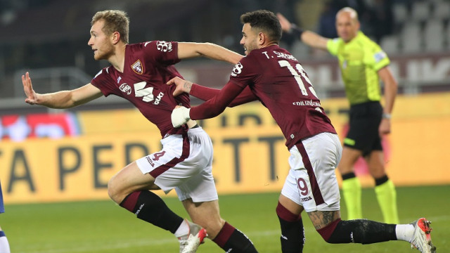 Photo LiveMedia/Claudio Benedetto
Turin, Italy, December 19, 2021, italian soccer Serie A match
Torino FC vs Hellas Verona FC
Image shows:
Tommaso Pobega (Torino FC) celebrates the goal
LiveMedia - World Copyright