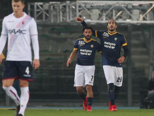HELLAS  VERONA  /  BOLOGNA  20 -11- 2017 CAMPIONATO SERIE A TIM 2017 -18 SILVER PRESS  PH ALBERTO MARIANI . NELLA FOTO - MARTIN CACERES ESULTANZA GOAL 2-1