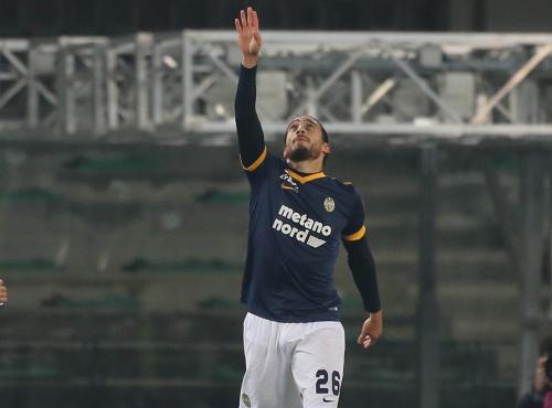 HELLAS  VERONA  /  BOLOGNA  20 -11- 2017 CAMPIONATO SERIE A TIM 2017 -18 SILVER PRESS  PH ALBERTO MARIANI . NELLA FOTO - MARTIN CACERES ESULTANZA GOAL 2-1