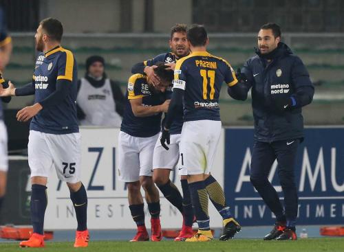 HELLAS  VERONA  /  BOLOGNA  20 -11- 2017 CAMPIONATO SERIE A TIM 2017 -18 SILVER PRESS  PH ALBERTO MARIANI . NELLA FOTO - ALESSIO CERCI ESULTANZA GOAL 1-0