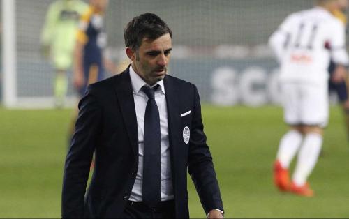 VERONA, ITALIA, 04 DICEMBRE 2017, STADIO MARC'ANTONIO BENTEGODI, 15° GIORNATA CAMPIONATO SERIE A TIM 2017/2018, INCONTRO TRA LE SQUADRE DELL'HELLAS VERONA E DEL GENOA CFC, NELLA FOTO: DELUSIONE MISTER PECCHIA