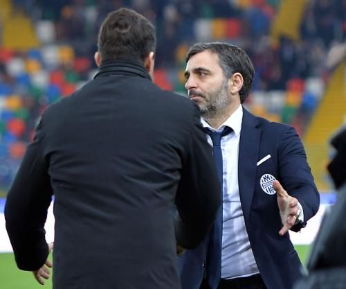 UDINESE-VERONA 23-12-2017 FABIO PECCHIA SALUTA ODDO. SILPRESS