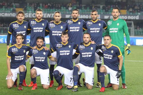 HELLAS  VERONA  /  BOLOGNA  20 -11- 2017 CAMPIONATO SERIE A TIM 2017 -18 SILVER PRESS  PH ALBERTO MARIANI . NELLA FOTO - FORMAZIONE HELLAS VERONA
