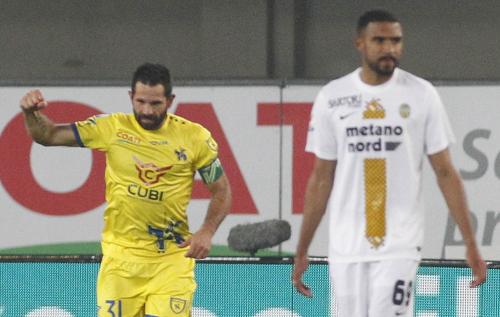 VERONA, ITALIA 29 NOVEMBRE 2017, STADIO MARC'ANTONIO BENTEGODI, IV° TURNO ELIMINATORIO DI TIM CUP 2017/2018, INCONTRO TRA LE SQUADRE DEL CHIEVO VERONA E DELL'HELLAS VERONA, NELLA FOTO: L'ESULTANZA AL GOL DI PELLISSIER